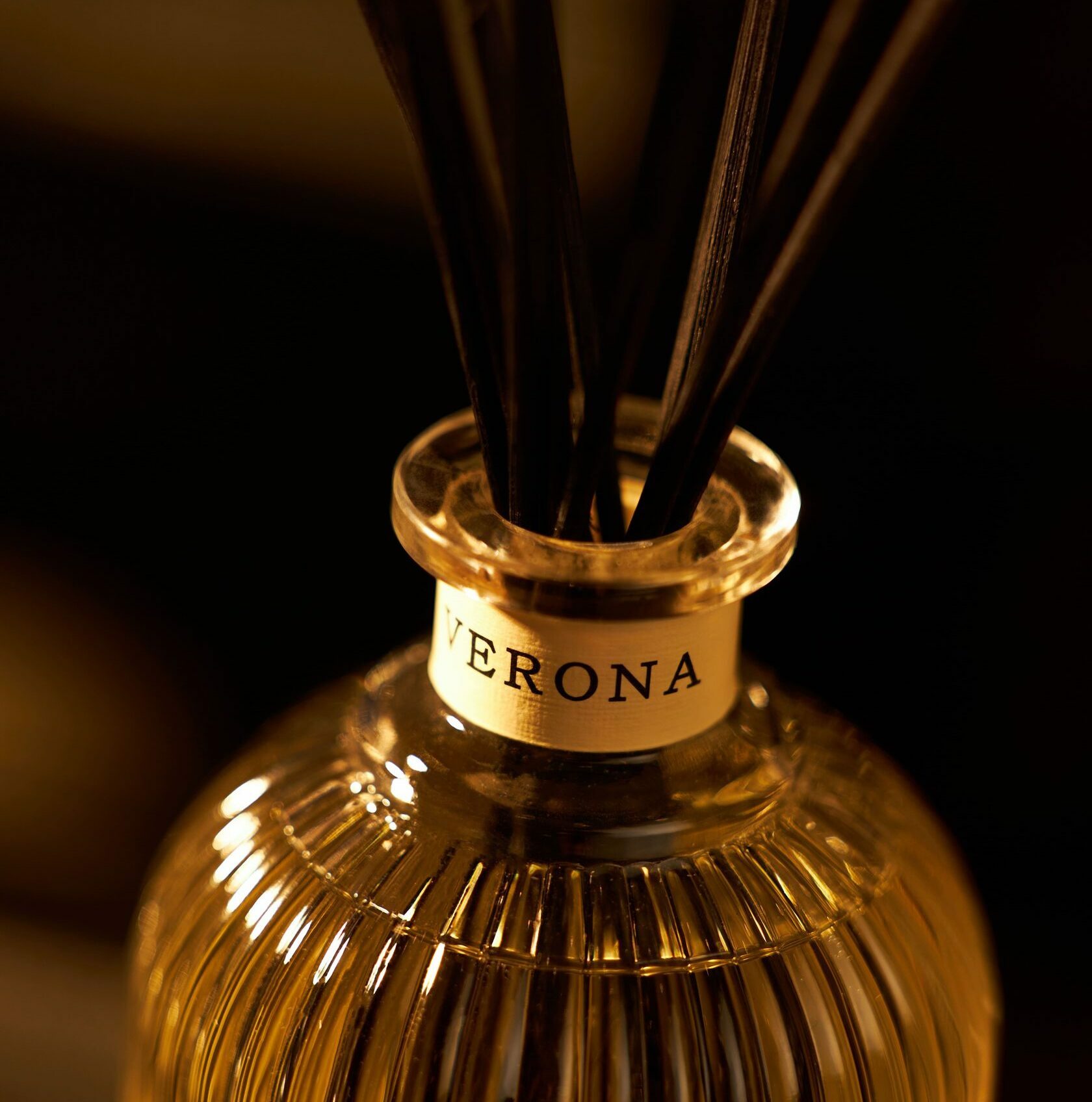 Divine aroma диффузор. Divine aroma verona. divine aroma диффузор зеленый. divine aroma, u-026.