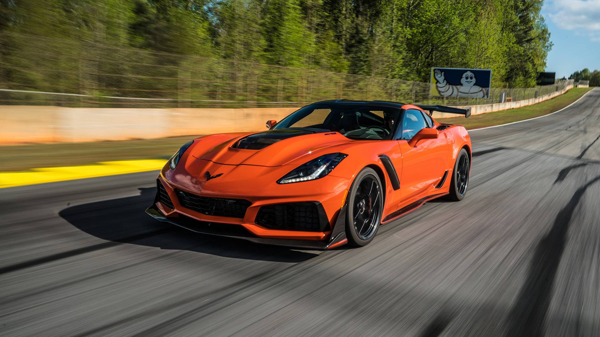 Corvette c6 z06 оранжевый