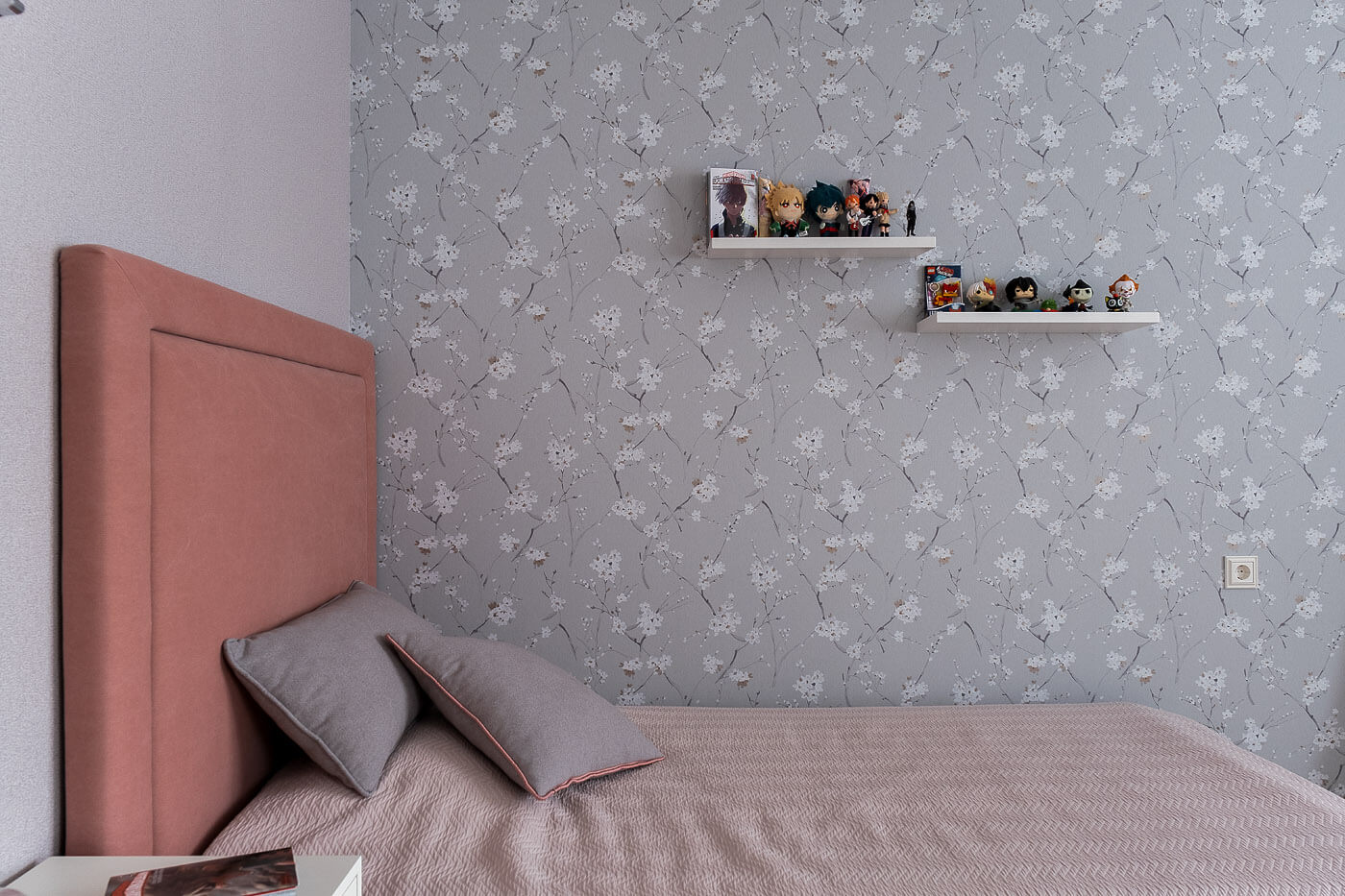 Новая Москва - Дизайн интерьера спальни, кровать