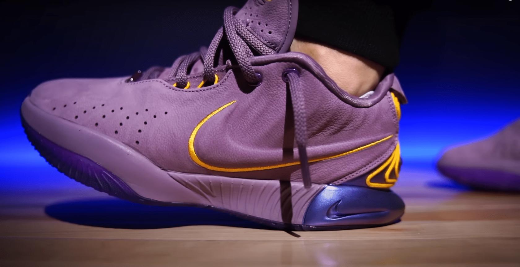 Купить оригинальные Nike Lebron 21 в Москве