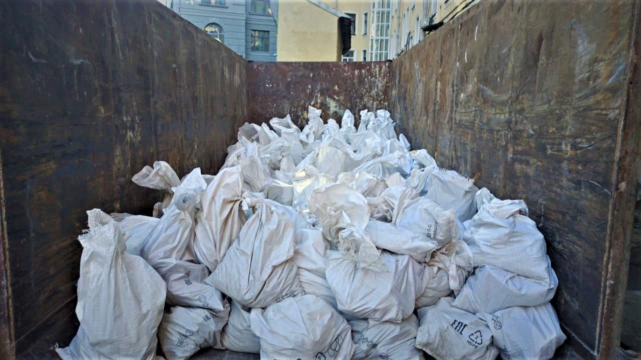 Вывоз мусора контейнером пухто СПБ (аренда) дешево и легко|ВМПРО