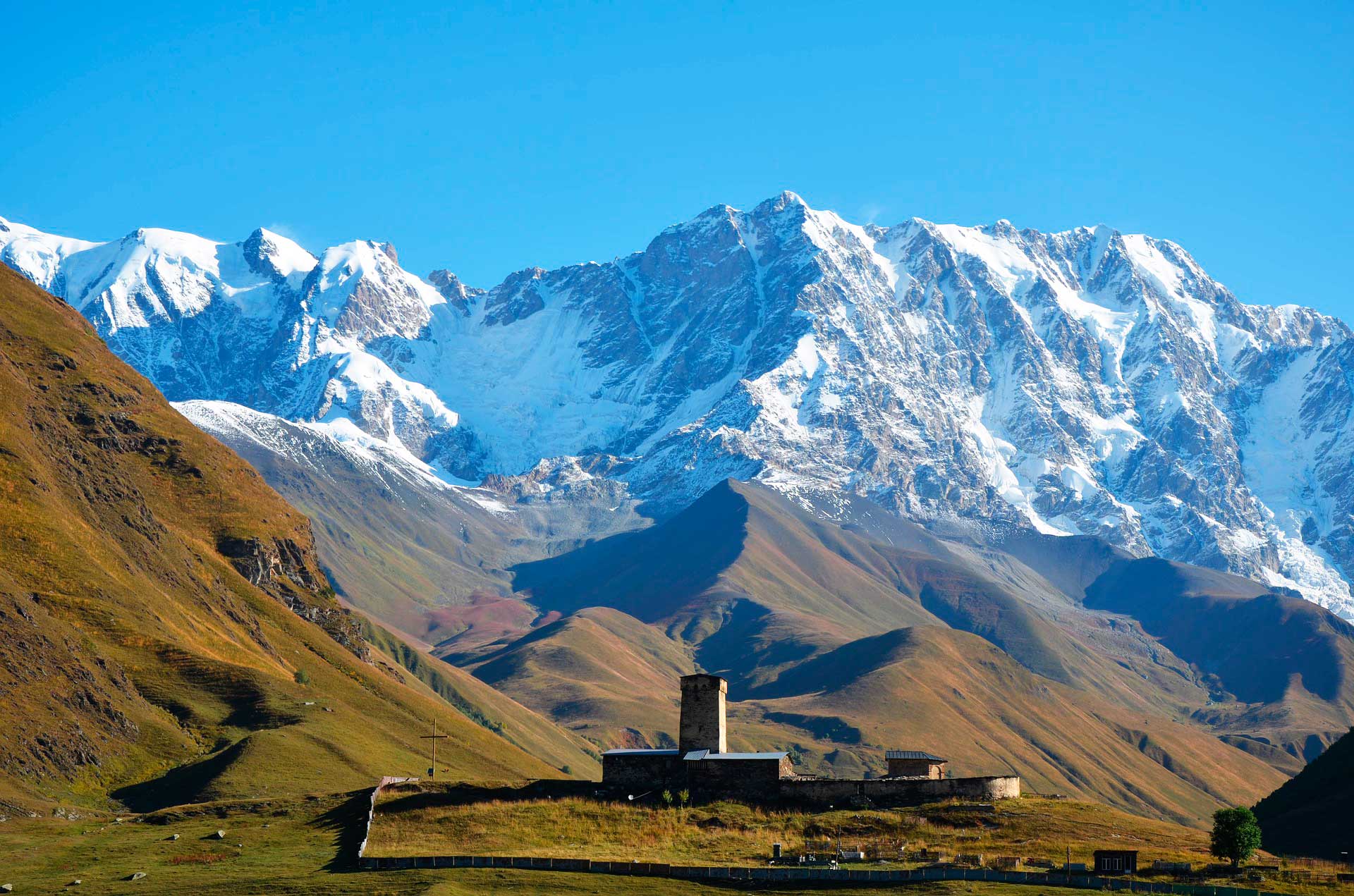 Сайт georgia. Кавкасиони Грузия горы. Гора Абул в Грузии. Ахалкалаки Грузия гора Абул. Абул гора в Грузии высота.