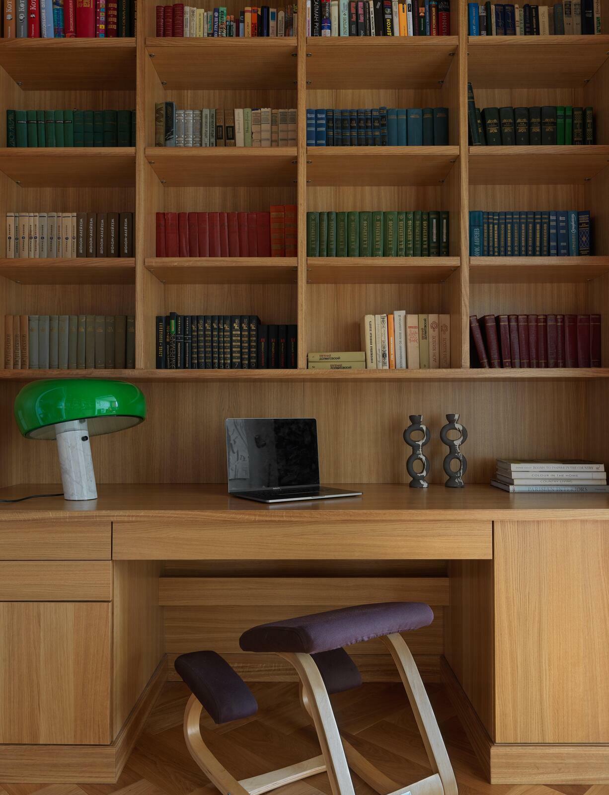 Кабинет в квартире в ЖК Дирижабль по проекту дизайнера интерьера Екатерины Фёдоровой