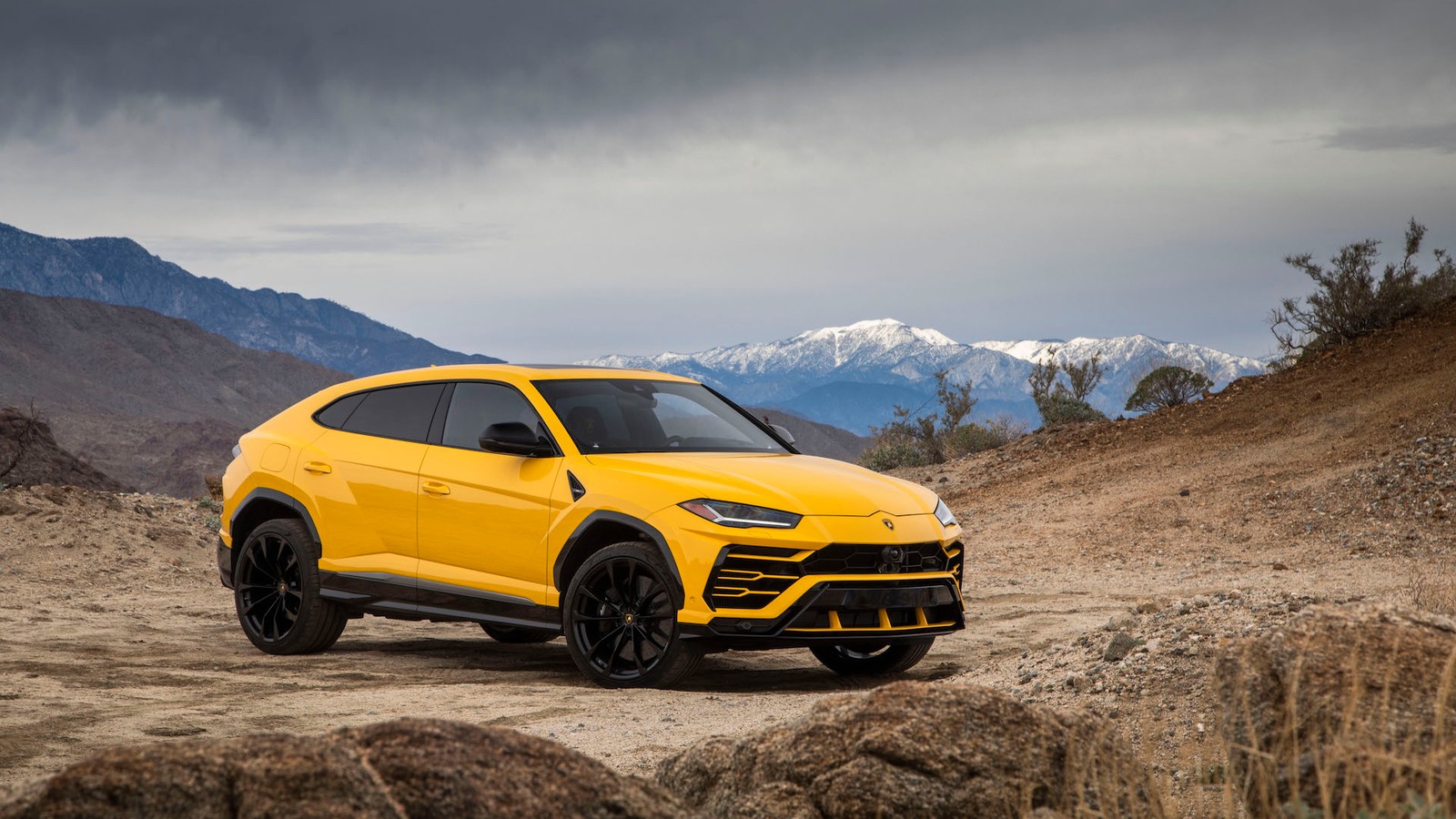 Lamborghini Urus 2020 оранжевый