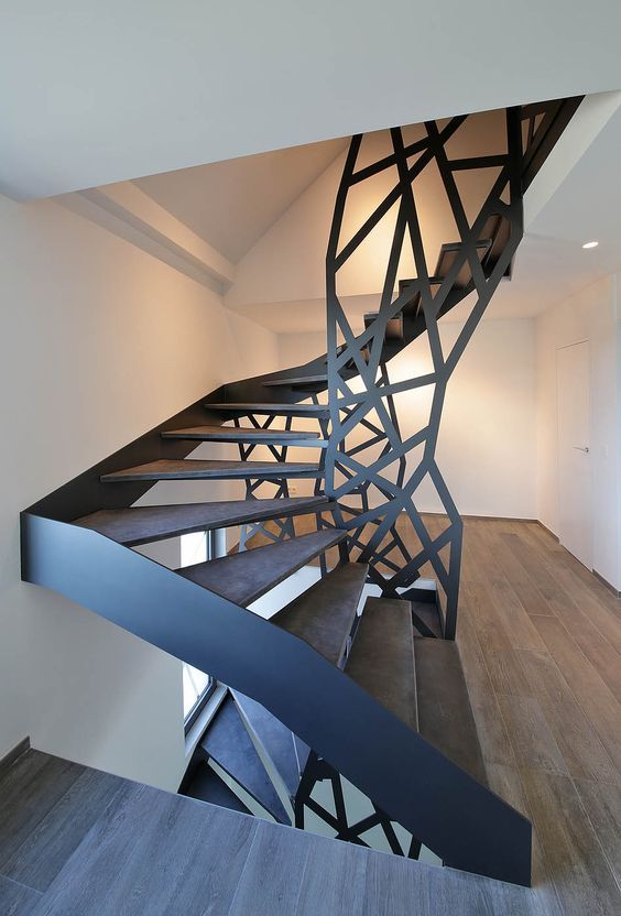 Ремонт металлических лестниц. Перилла Loft. Лофт лестницы Твердохлебова. Дизайнерские лестницы из металла.