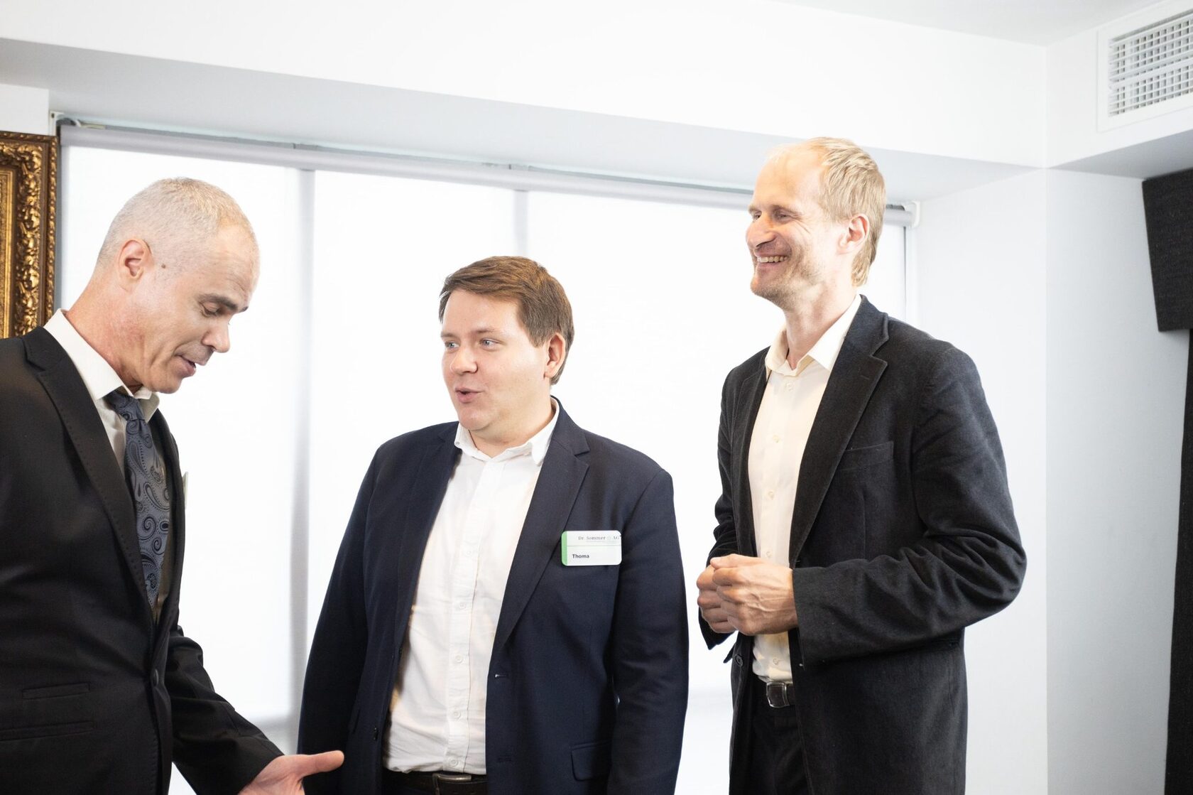 Persönlicher Austausch im Team der Dr. Sommer AG
