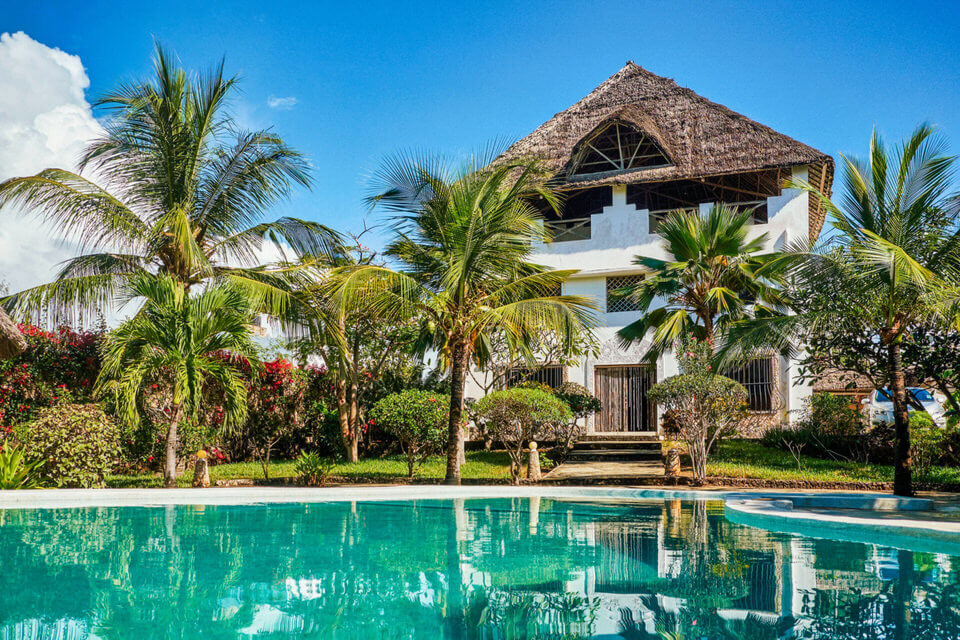 Discover the transformative power of professional coastal photography in boosting property sales on Kenya's coast. Elevate your listings with  captivating images that  transport buyers to the allure of beachfront Kenya living.