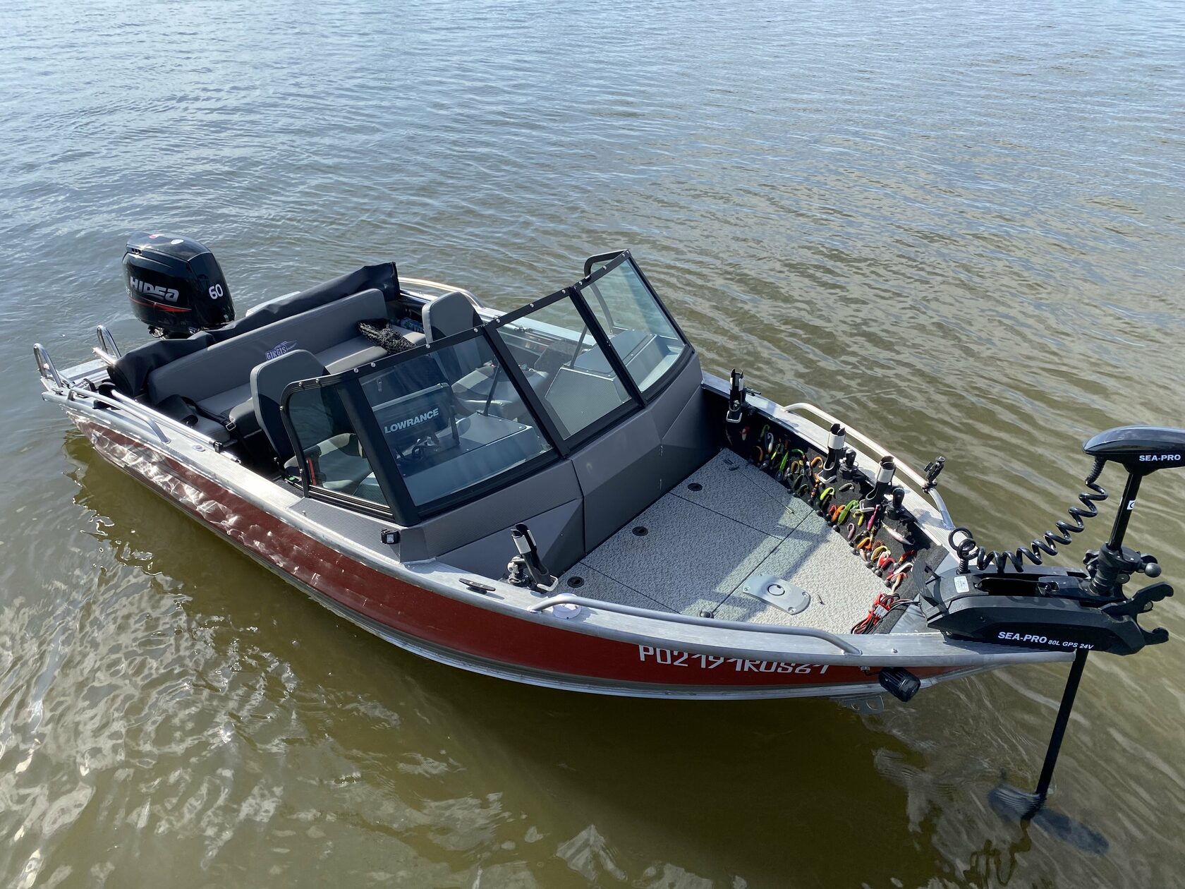 Катер fishroad 530ht характеристики. Realcraft 440. Алюма 440. Linder fishing 410. Мастер 571 катер.