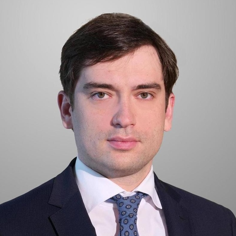 Максим Колесников