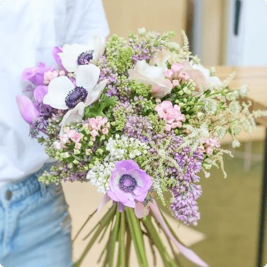 Заказать цветы в СПБ с доставкой цена от 1500 рублей