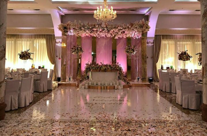 Освітлення святкових залів