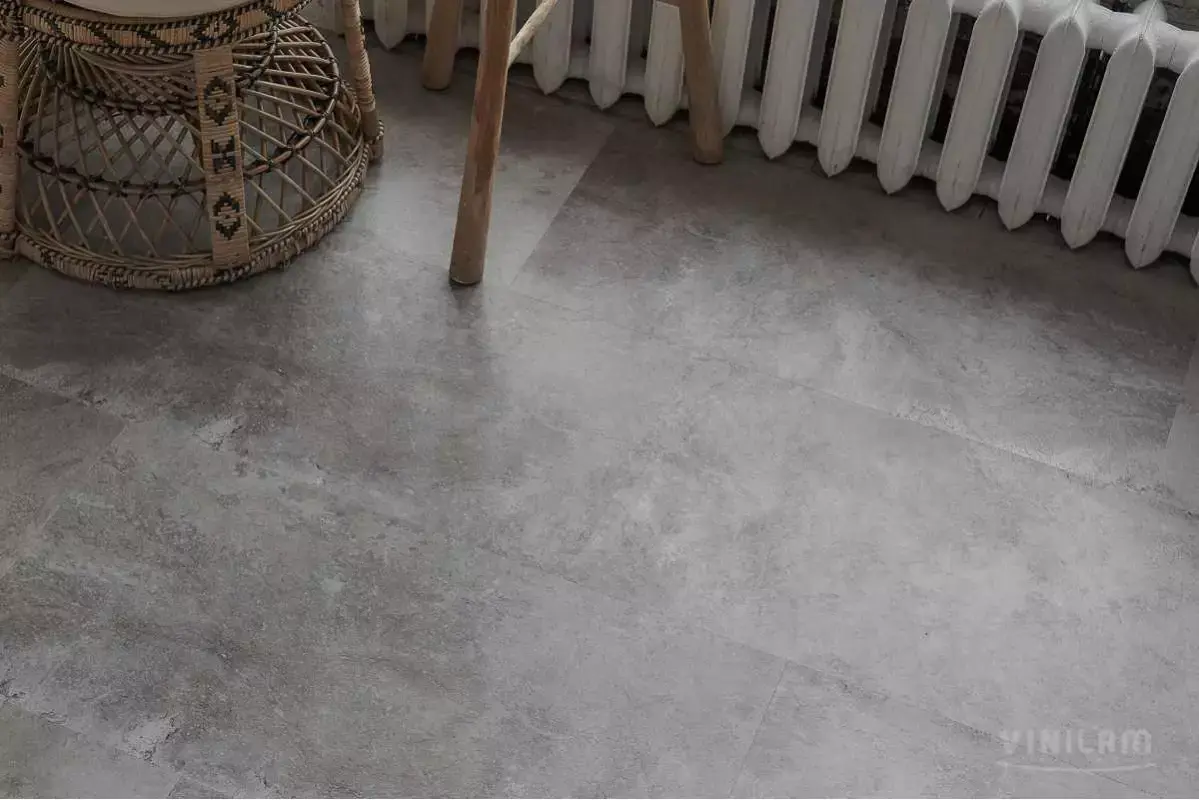 кварцвинил камень