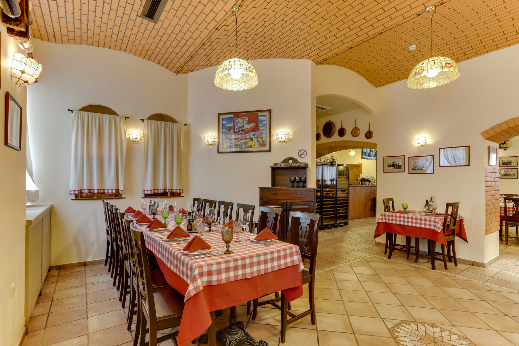 Ресторан чико в москве. Ресторан чико адреса. Ресторан иль питторе нахимовский. Чипотле ресторан. Траттория профсоюзная.