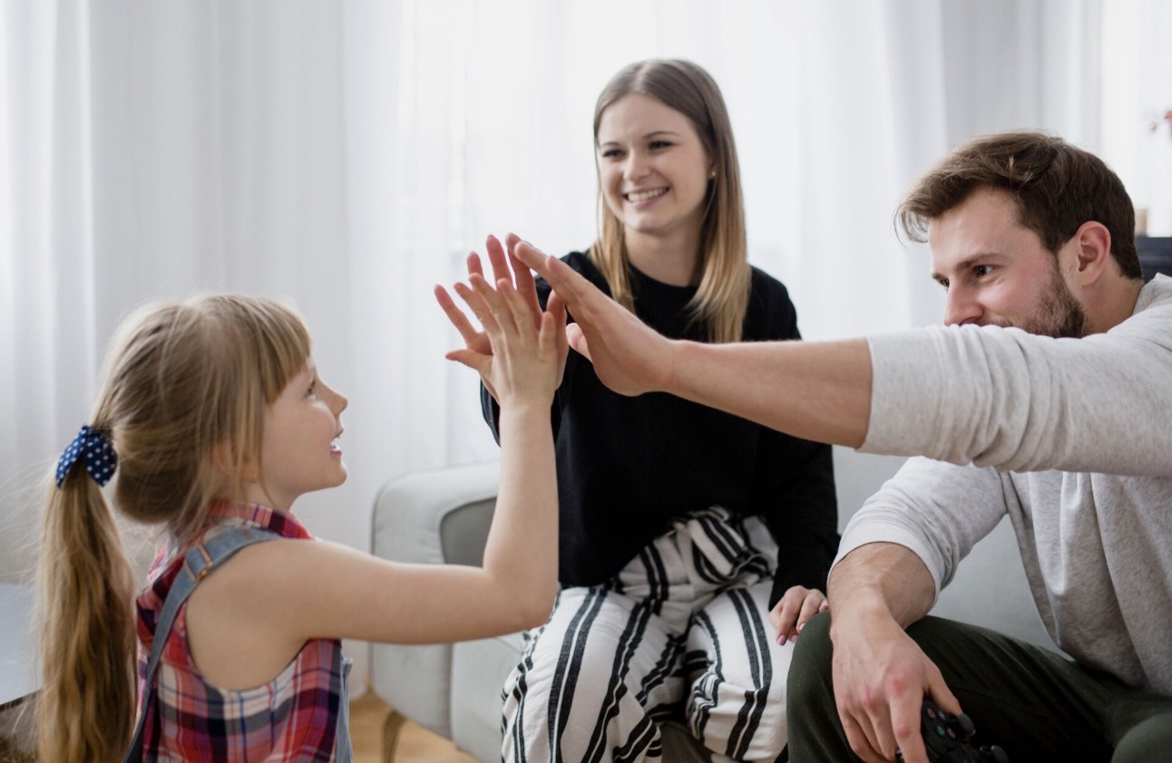 Жизнь после реабилитации: как вернуть доверие семьи и друзей