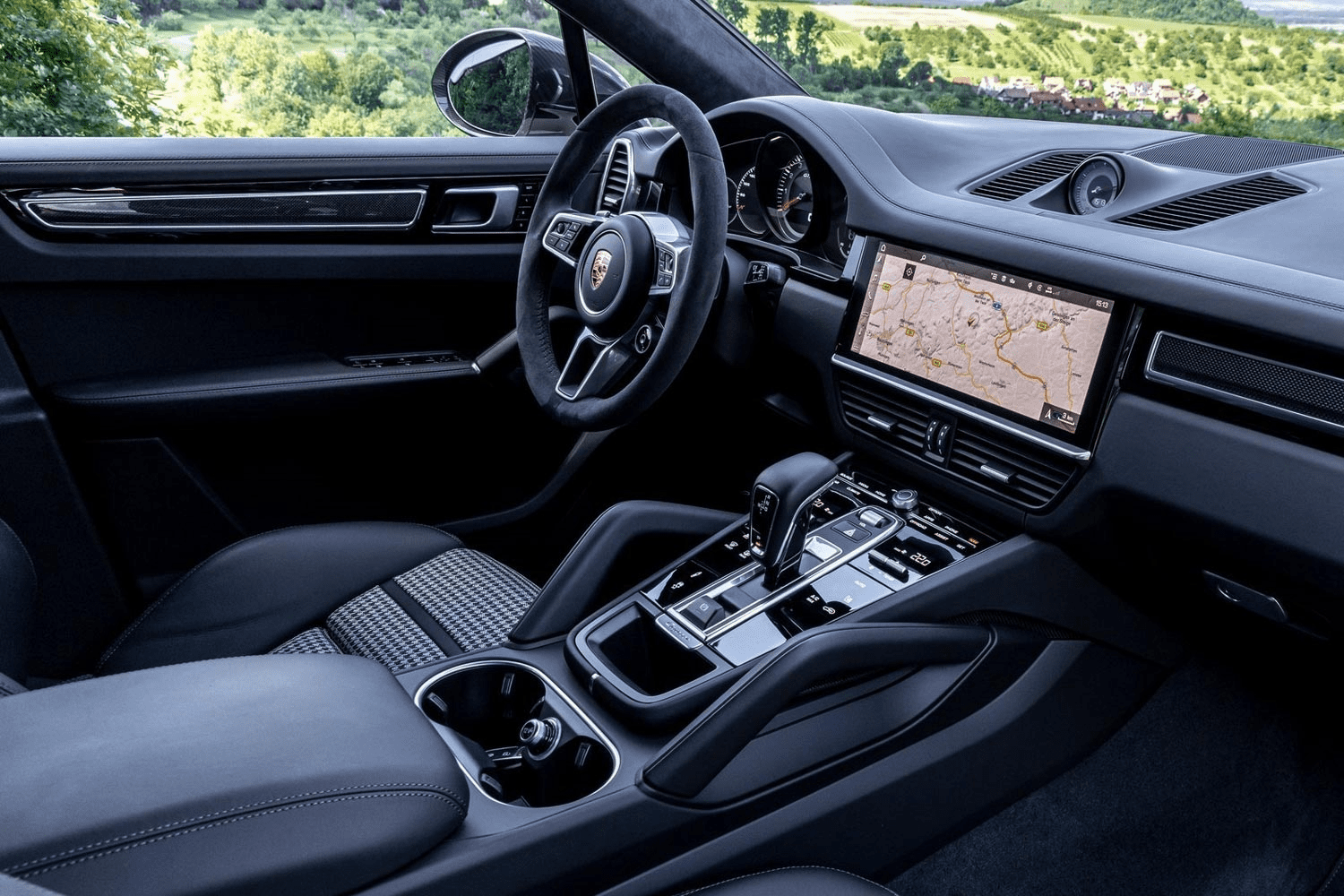 Porsche Cayenne 2020 салон