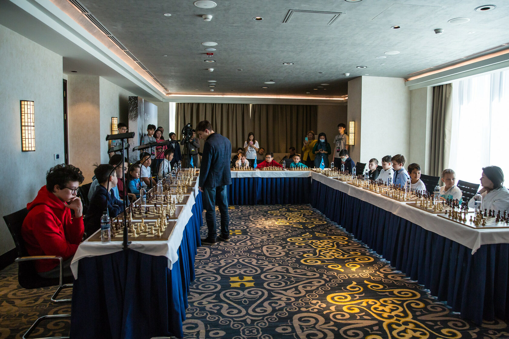 International Chess Federation on X: As usual, GM Daniil Dubov brings you  the recap of the most recent FIDE World Championship game. Game 7 was a  thriller! #NepoDing You can watch it