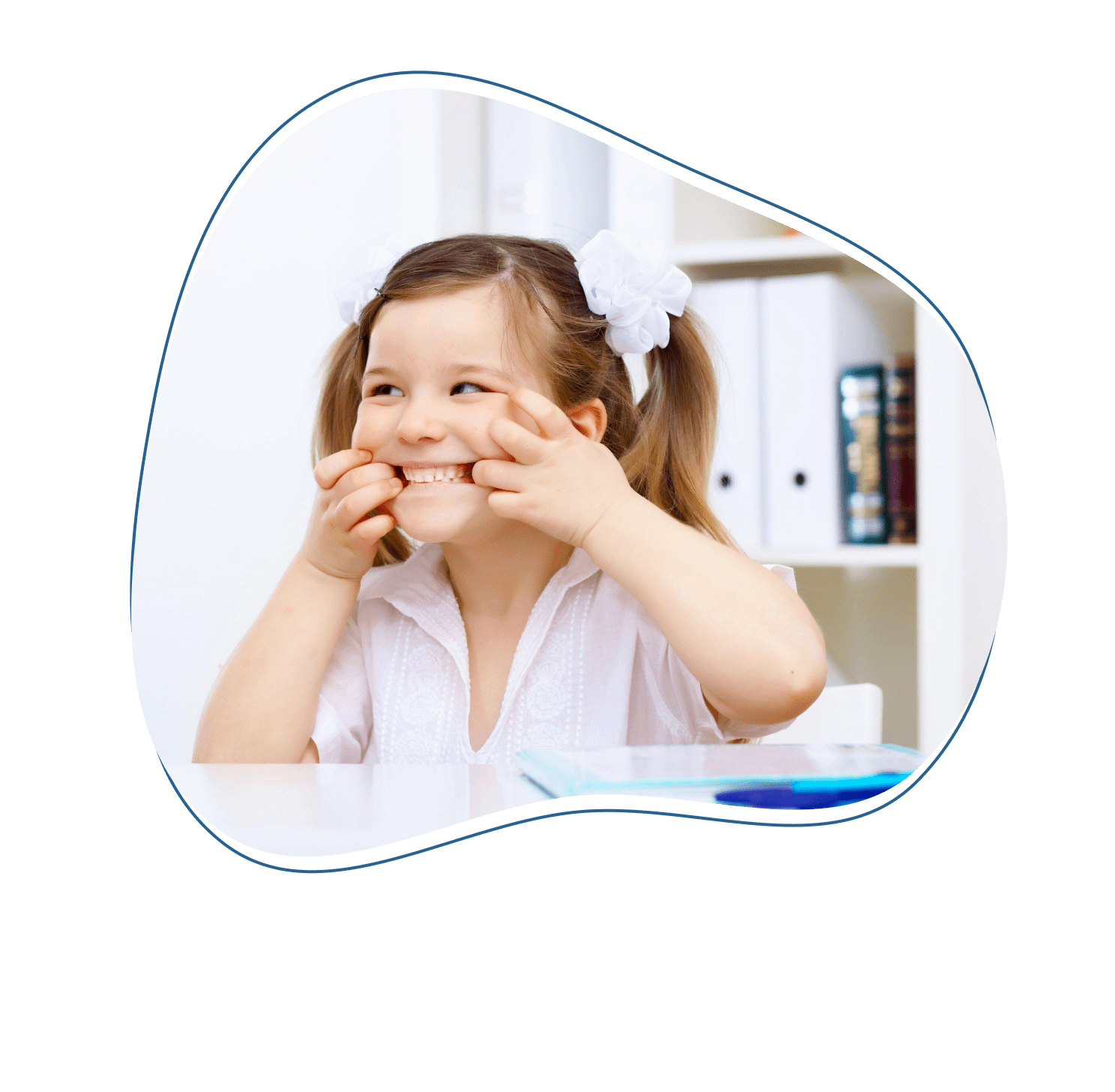 когда малыш начинает говорить мама. трехлетний ребенок фото. когда ребенок должен разговаривать. дети позже.