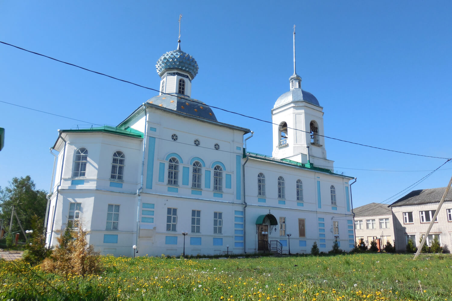 Сизьма часовня. Храм в Сизьме Вологодской области. Село Сизьма Вологодской области храм Николая Чудотворца. Шекснинский район д. Сизьма храм Николая Чудотворца. Сизьма Вологодская область достопримечательности храма.