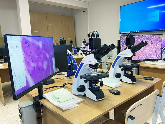 乌拉尔国立医科大学数字显微镜实验室 — 2
