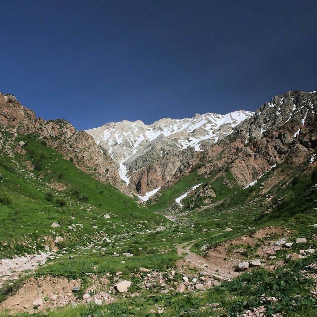 горы в узбекистане