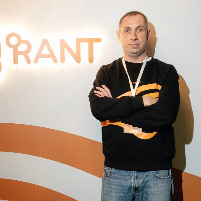 Дмитрий Хрусталёв