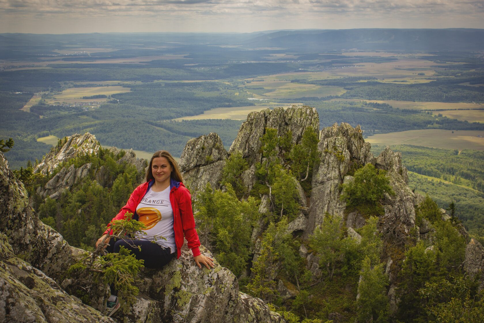 Туры по башкирии. Конные прогулки башкирия. Туры по башкирии. Южный урал хребет караташ. Гора айгир дом.