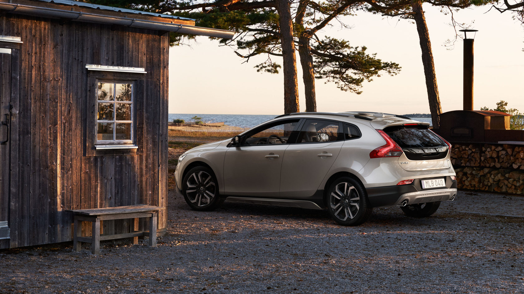 Volvo v40cc