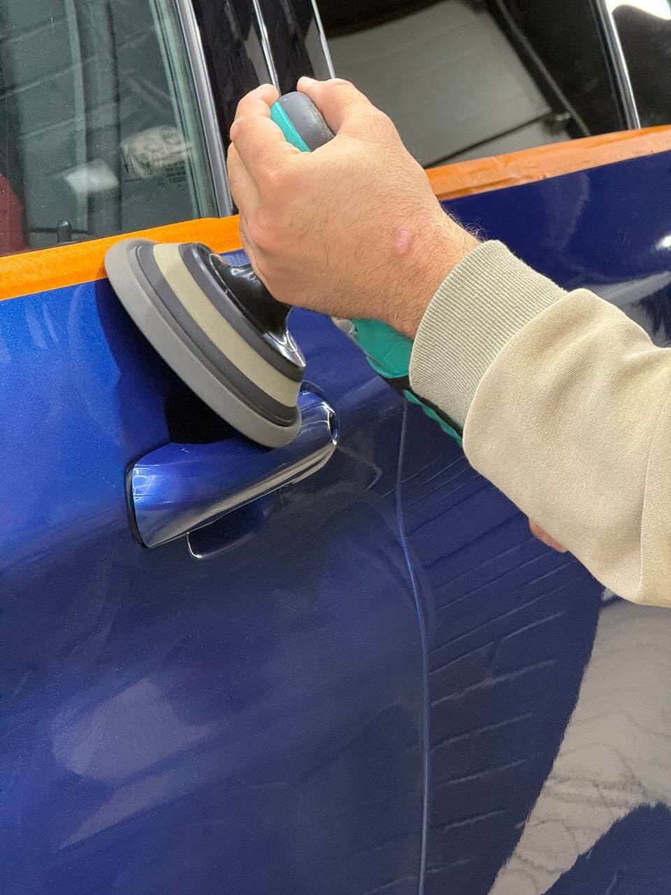 Полировка двери Ford Explorer