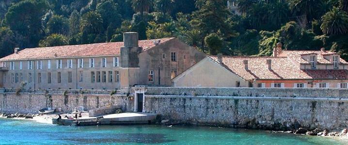 15 interesting facts about Villefranche-sur-Mer | Signature Sailing Charter