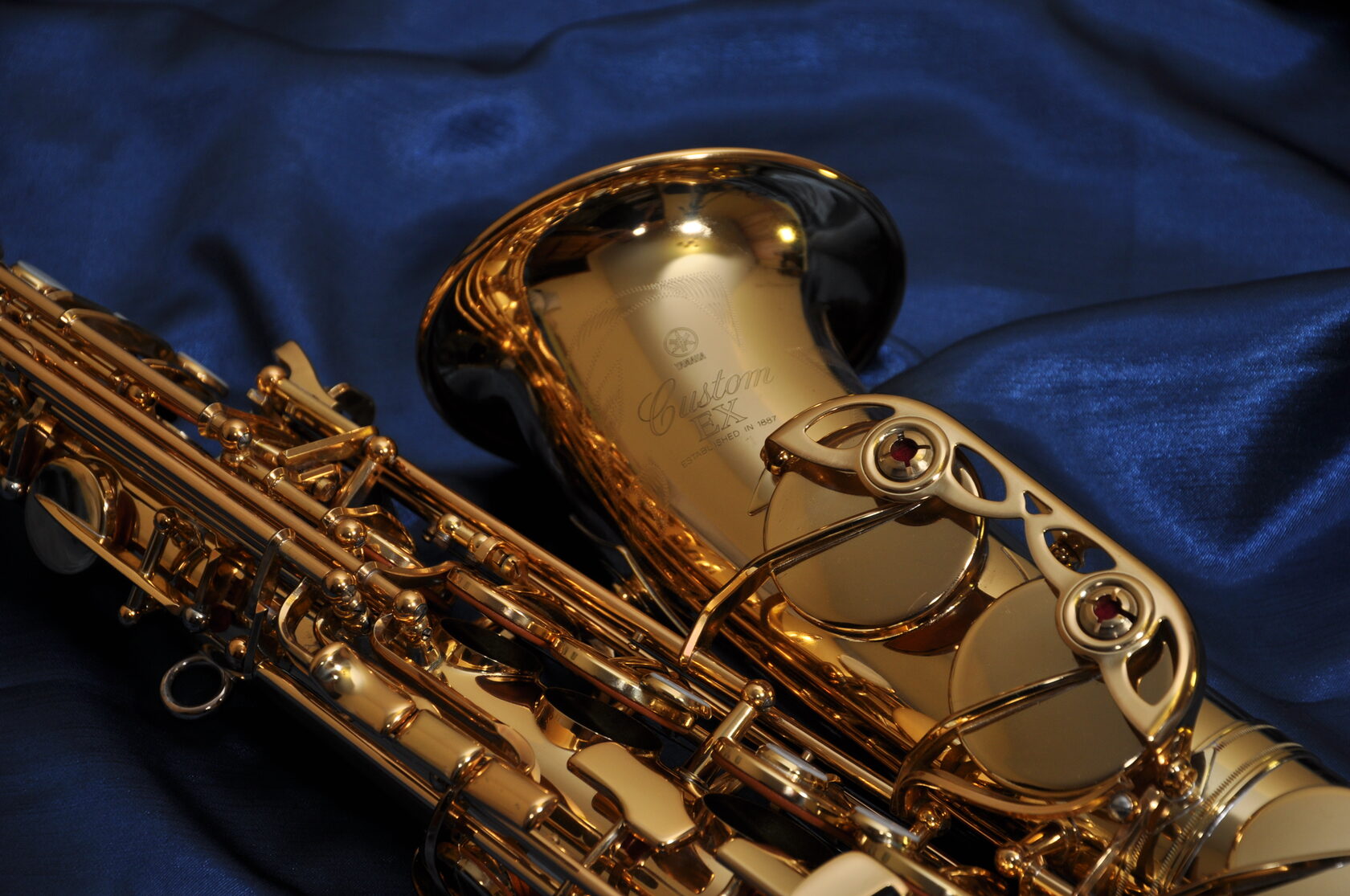 Обработки саксофон музыка. Yamaha 875 ex. Саксофон Yamaha yas-875ex е 258182. Японский саксофон. Японский саксофонист Сатори Ода.