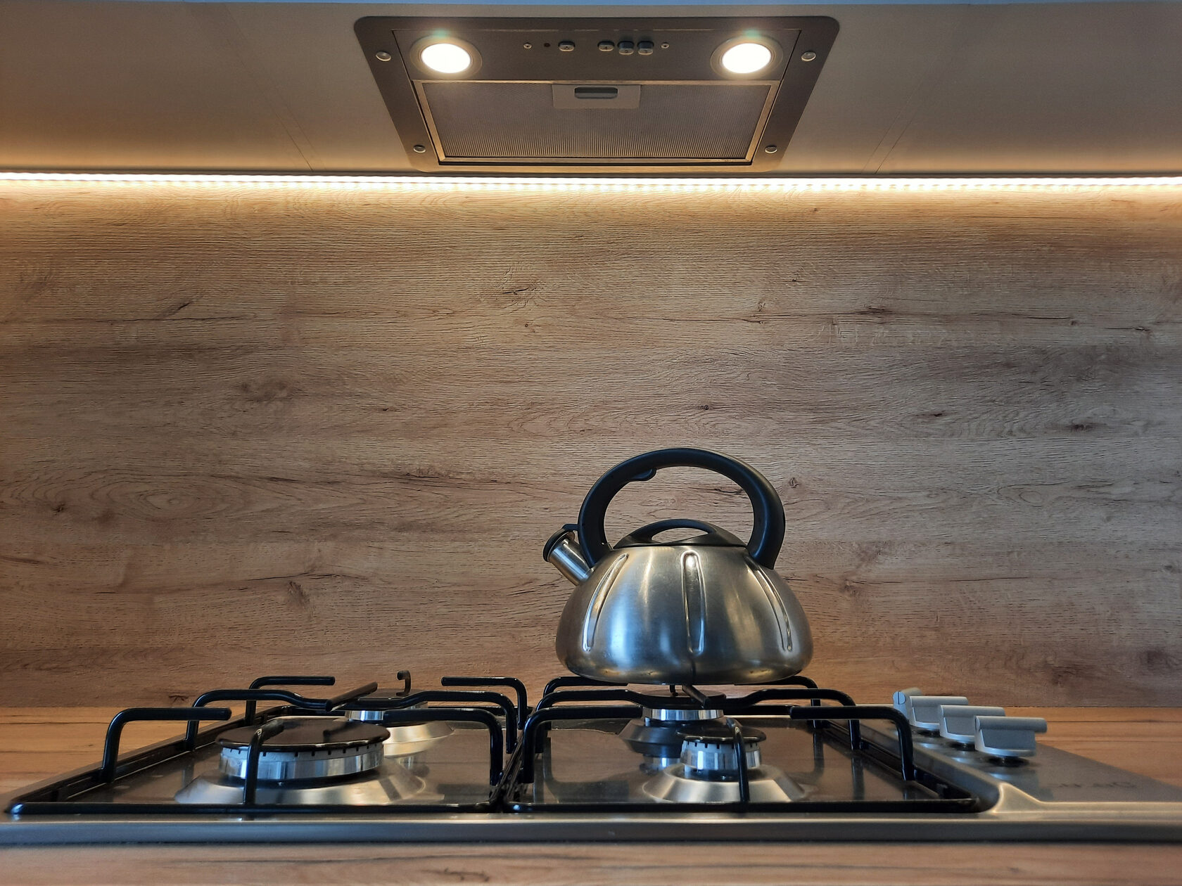 кухни на заказ Волгоград техника для кухни