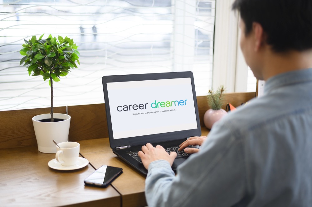 Google, Career Dreamer, ИИ-сервис, карьерные возможности, профессии