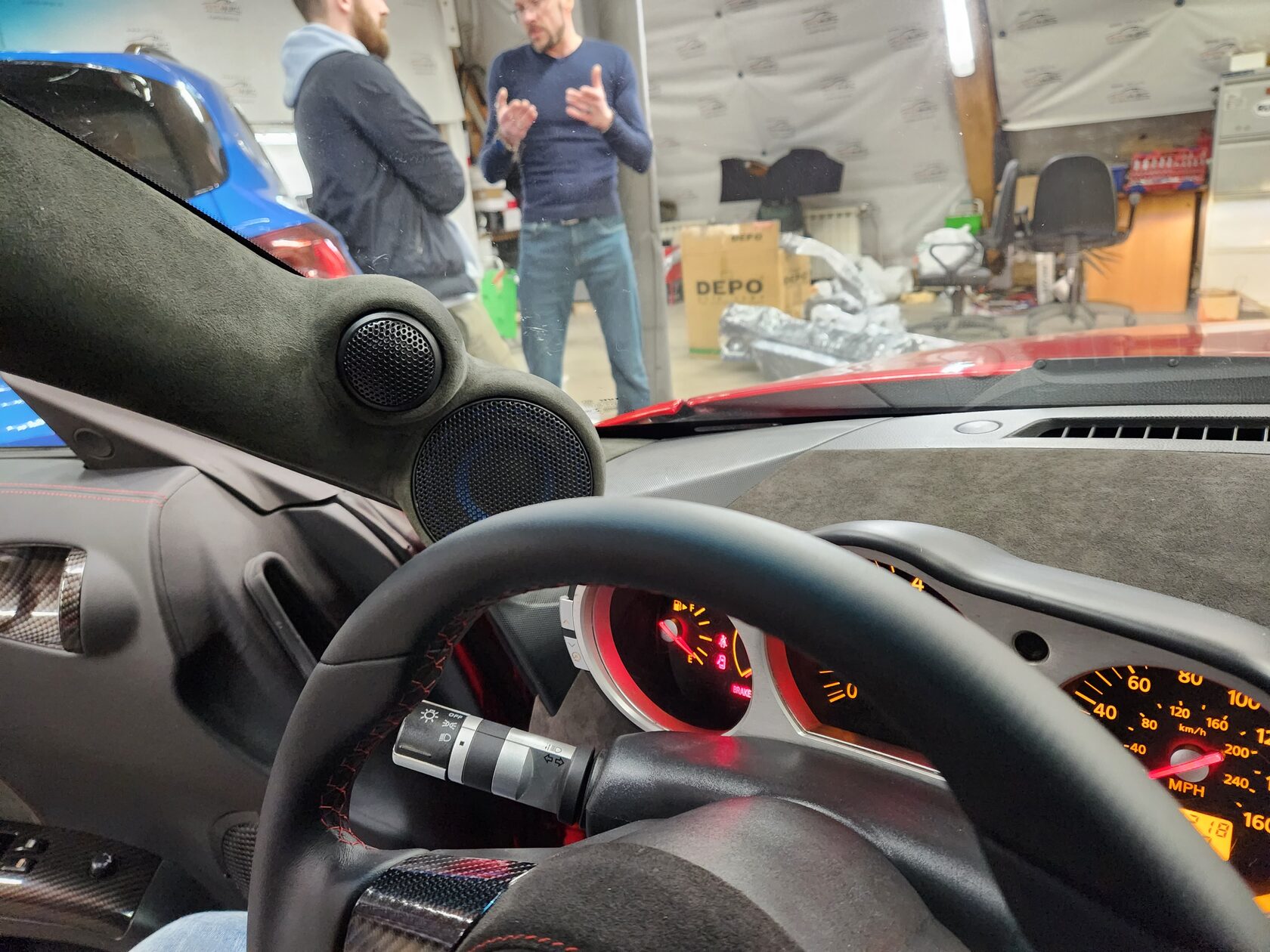 установка автозвука nissan 350z