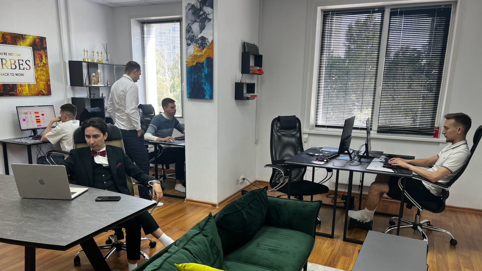 Отзывы о работе маркетингового агентства Baby Like и фотографии команды за работой