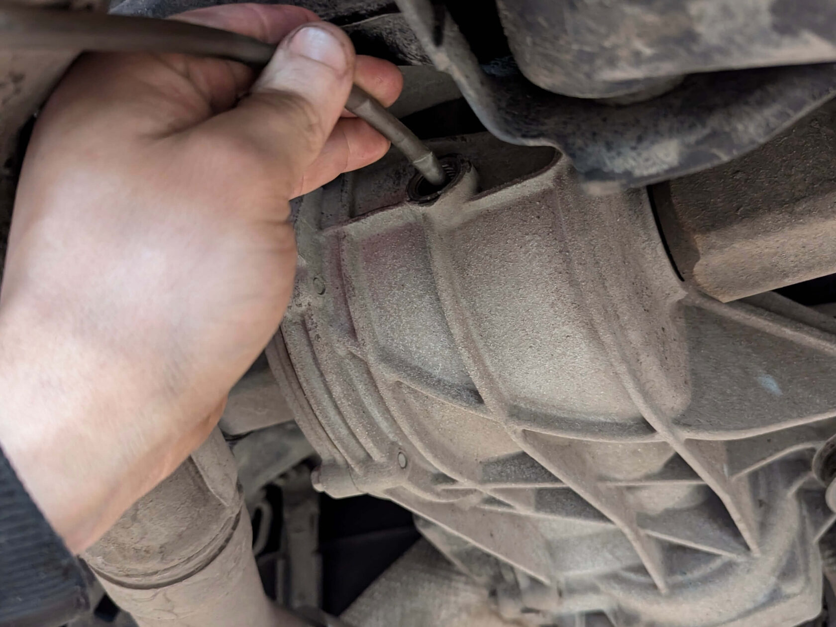 Откачка масла из редуктора GAC GS8