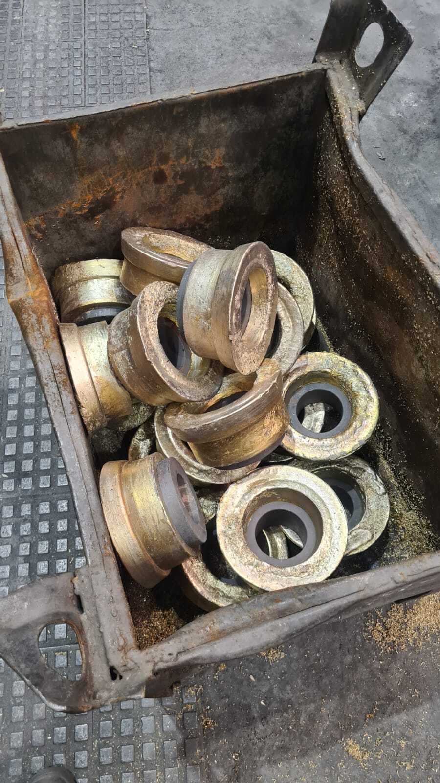 Заливка ступиц бронзой БрА9Ж3Л ГОСТ 493-79