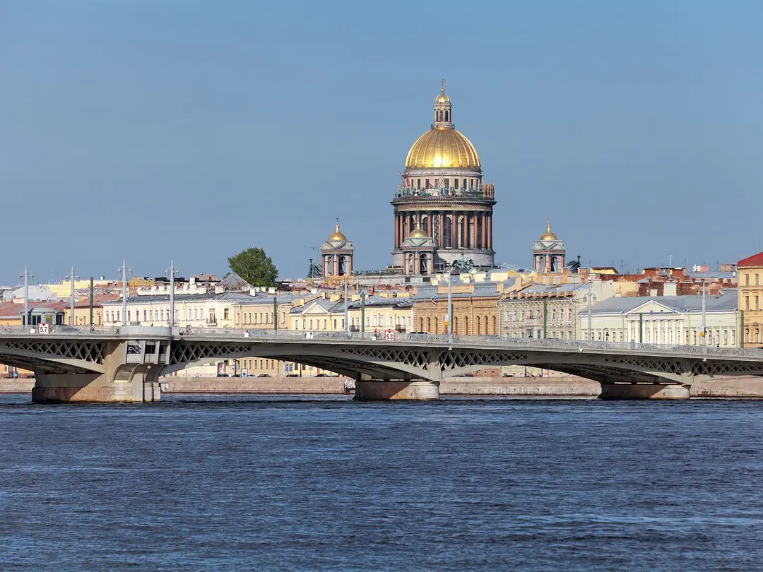 132 — Благовещенский мост