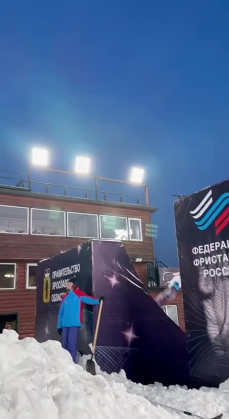 Закрепление акробатического элемента в снегу на сборах