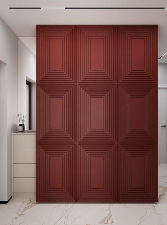 Шкаф на заказ с дизайнерской фрезеровкой Крамон на фасадах