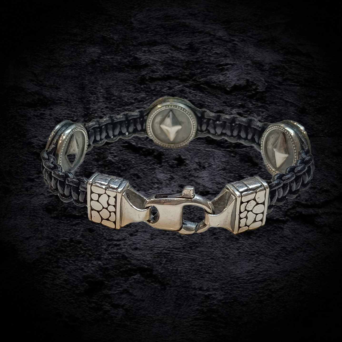 мужской брутальный браслет, массивный серебряный браслет, мужской браслет.