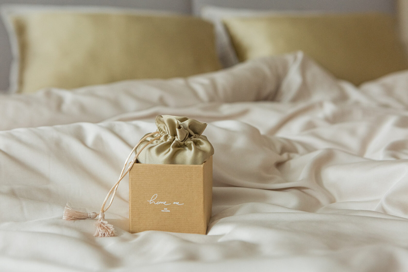 Home me® - постільна білизна та домашній текстиль про кохання