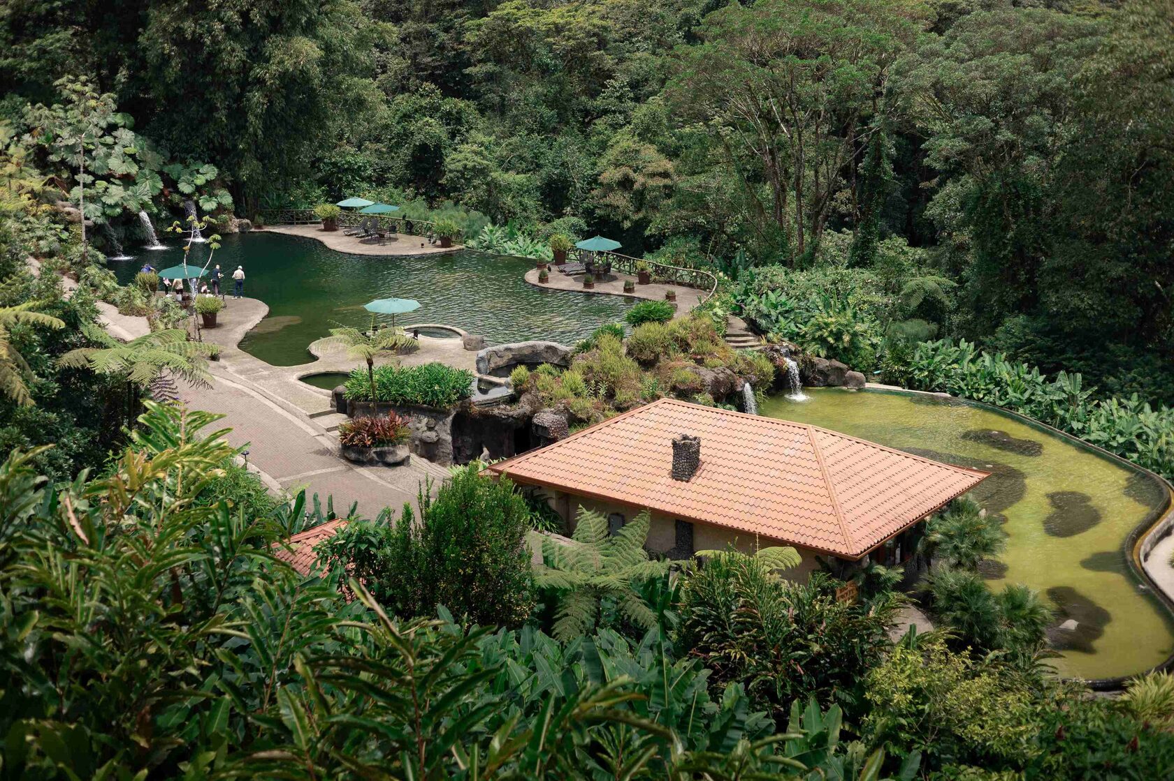 moving to costa rica, moving to costa rica from the us, moving to costa rica from usa, what to bring moving to costa rica