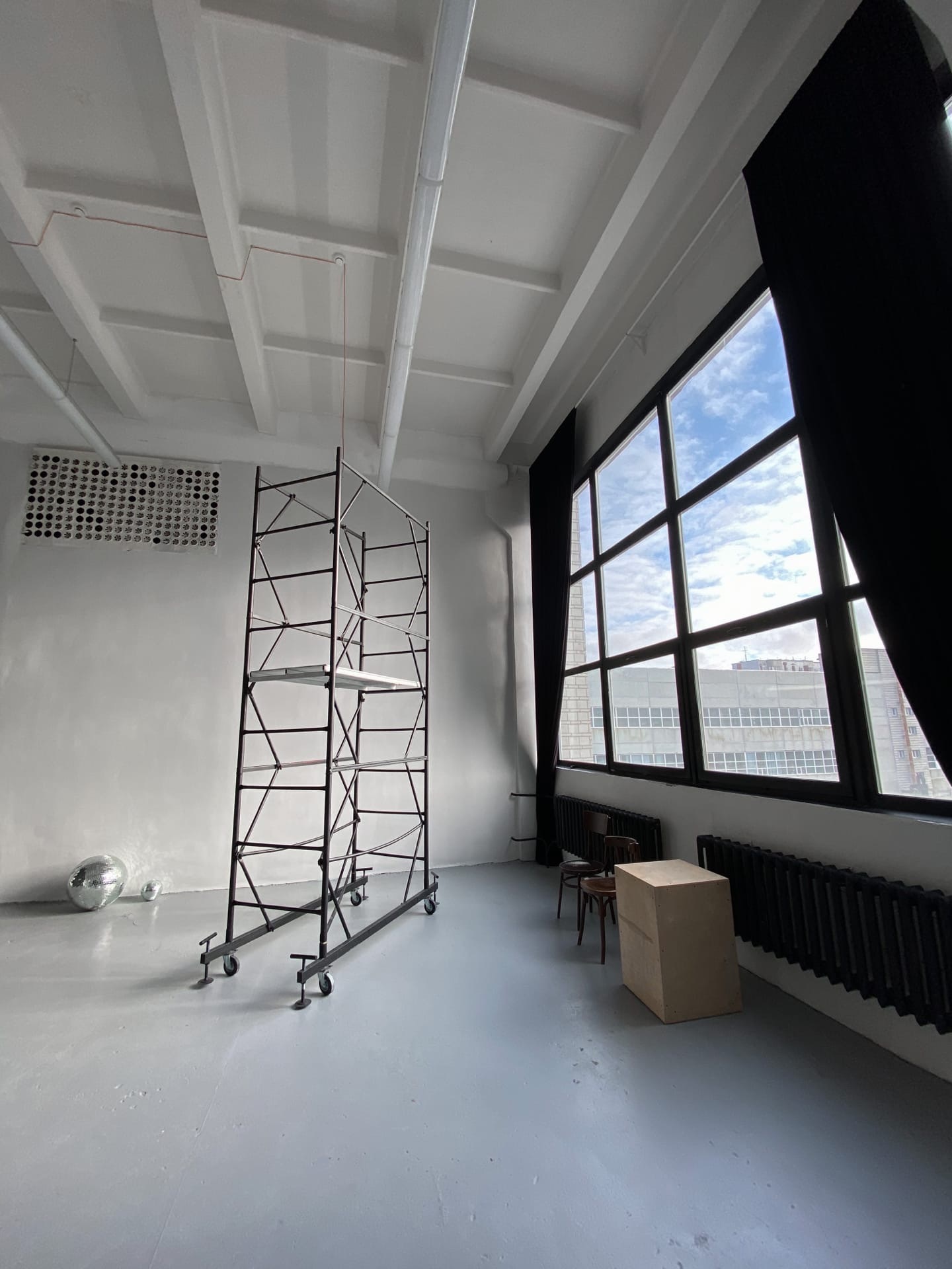 Зал-конструктор MOBY в фотостудии ЭЛЕКТРОЗАВОД ⚡