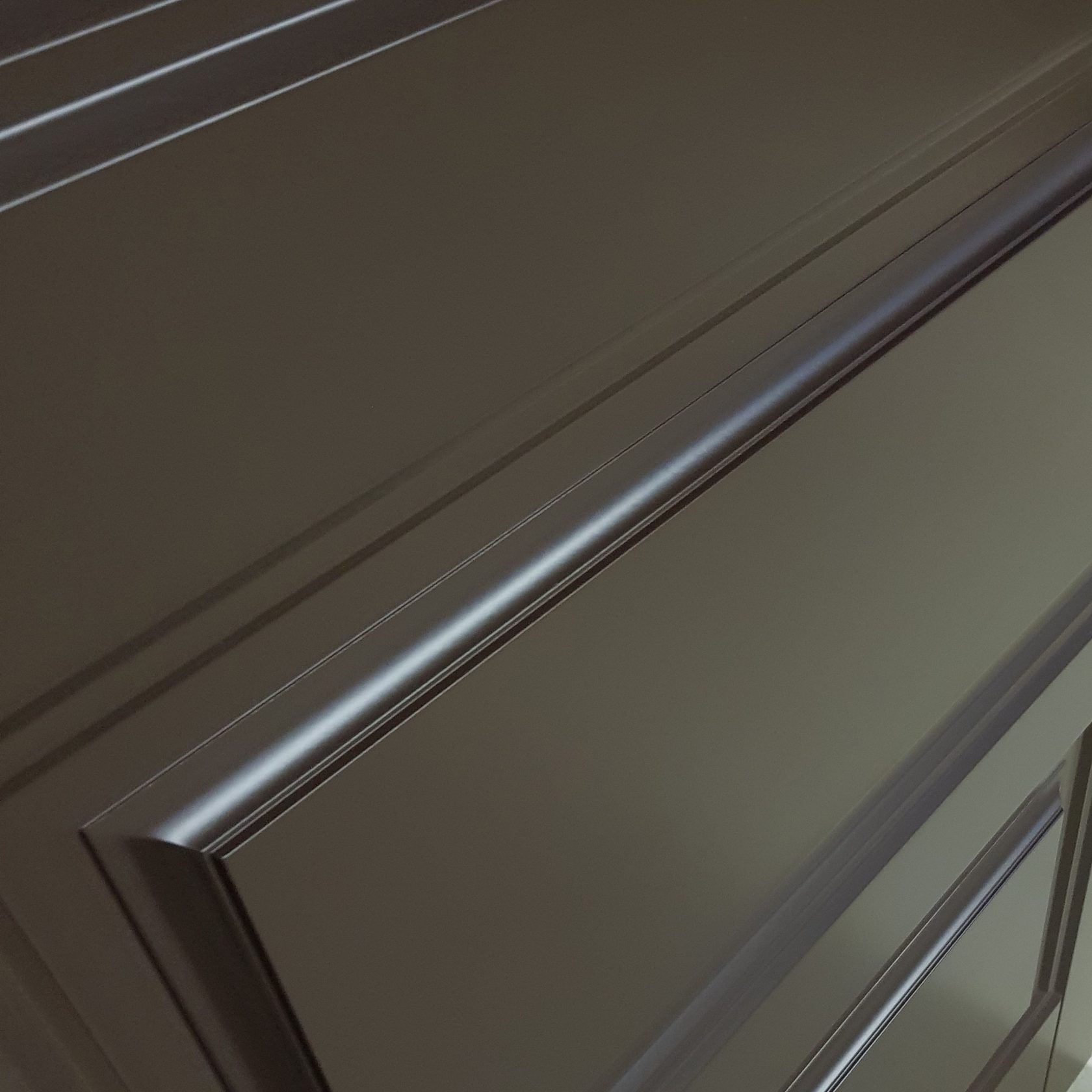 Эмаль или Крашеные панели