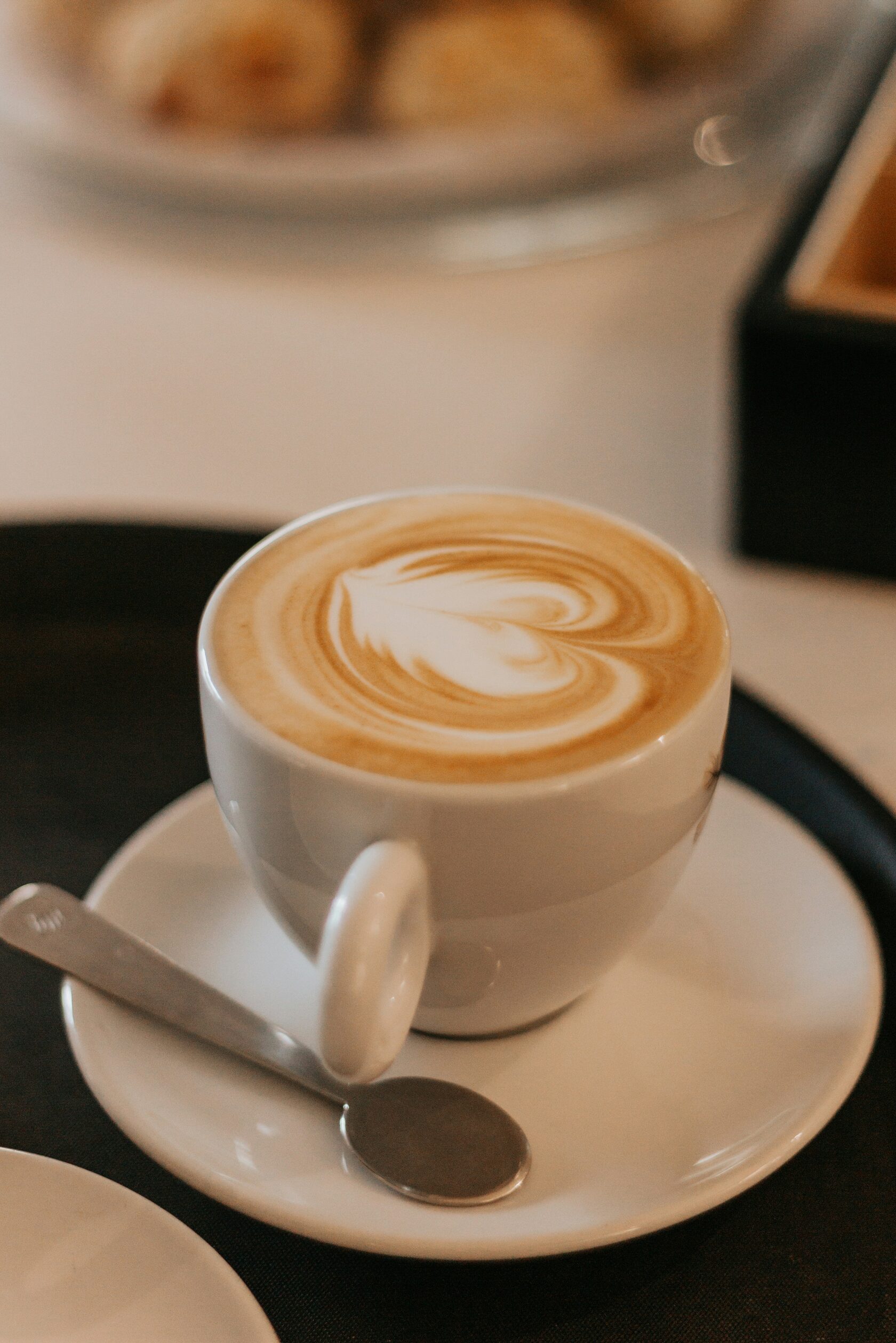 Лесные беговые дорожки в окружении вековых сосен