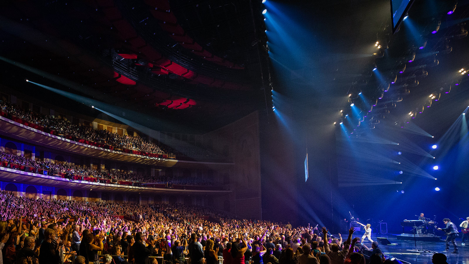 Колизей концертный зал. The Colosseum at Caesars Palace. Colosseum at Caesars Palace Concert. Театре «Колизей» в Лас-Вегасе. Family концертный зал.