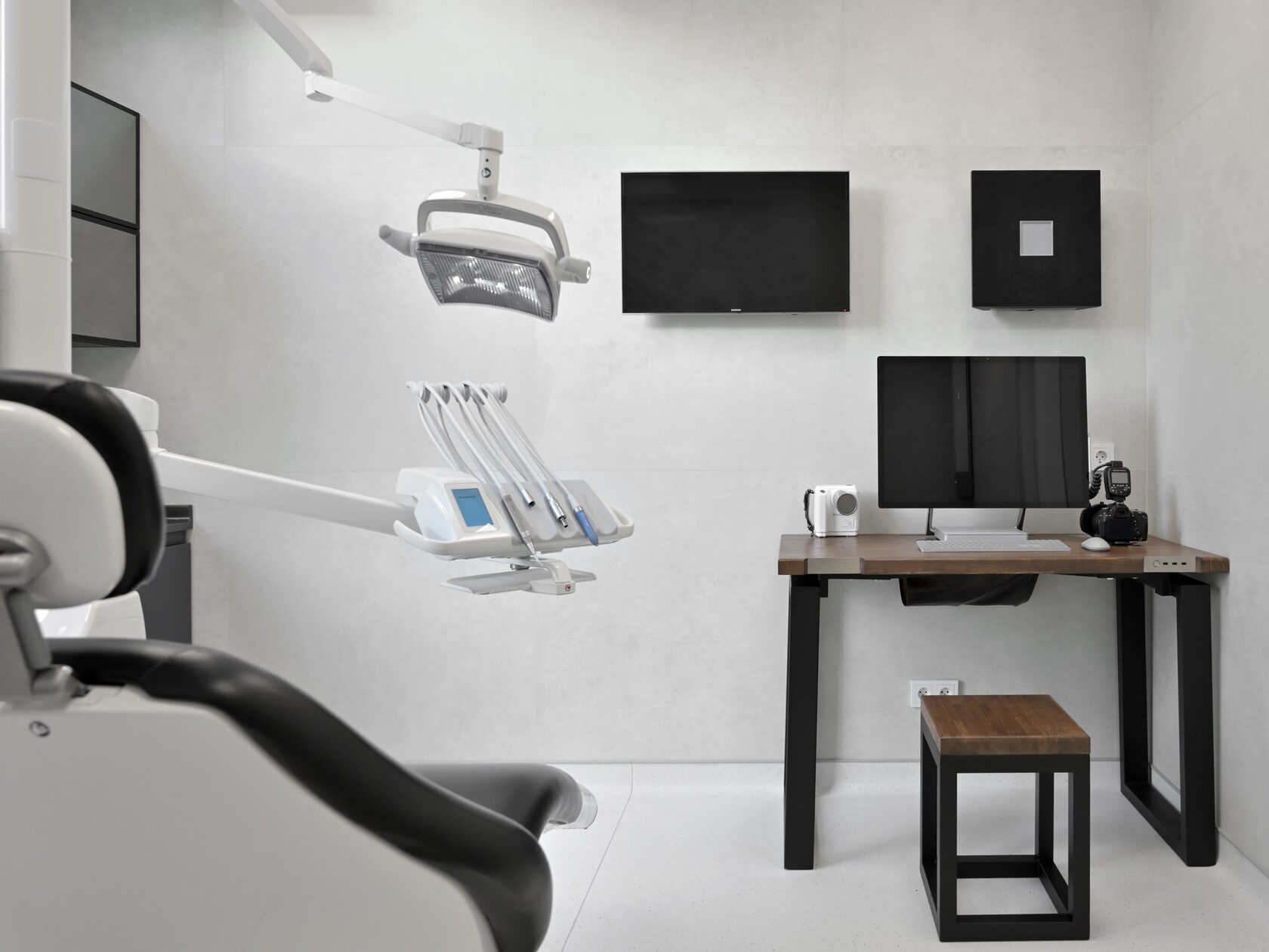 консультация стоматолога о лечении бруксизма в Москве