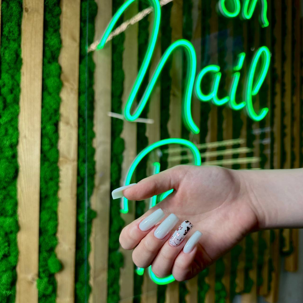 FRESH NAIL BAR - М. Братиславская / г. Москва, ул. Братиславская 26