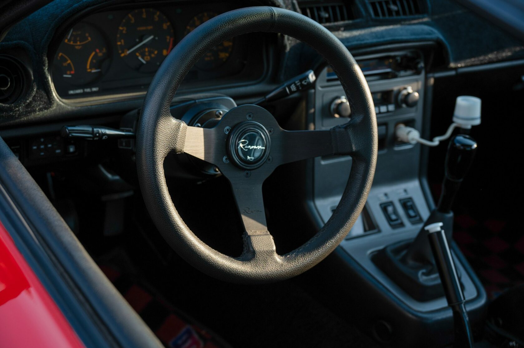 Салон японского авто