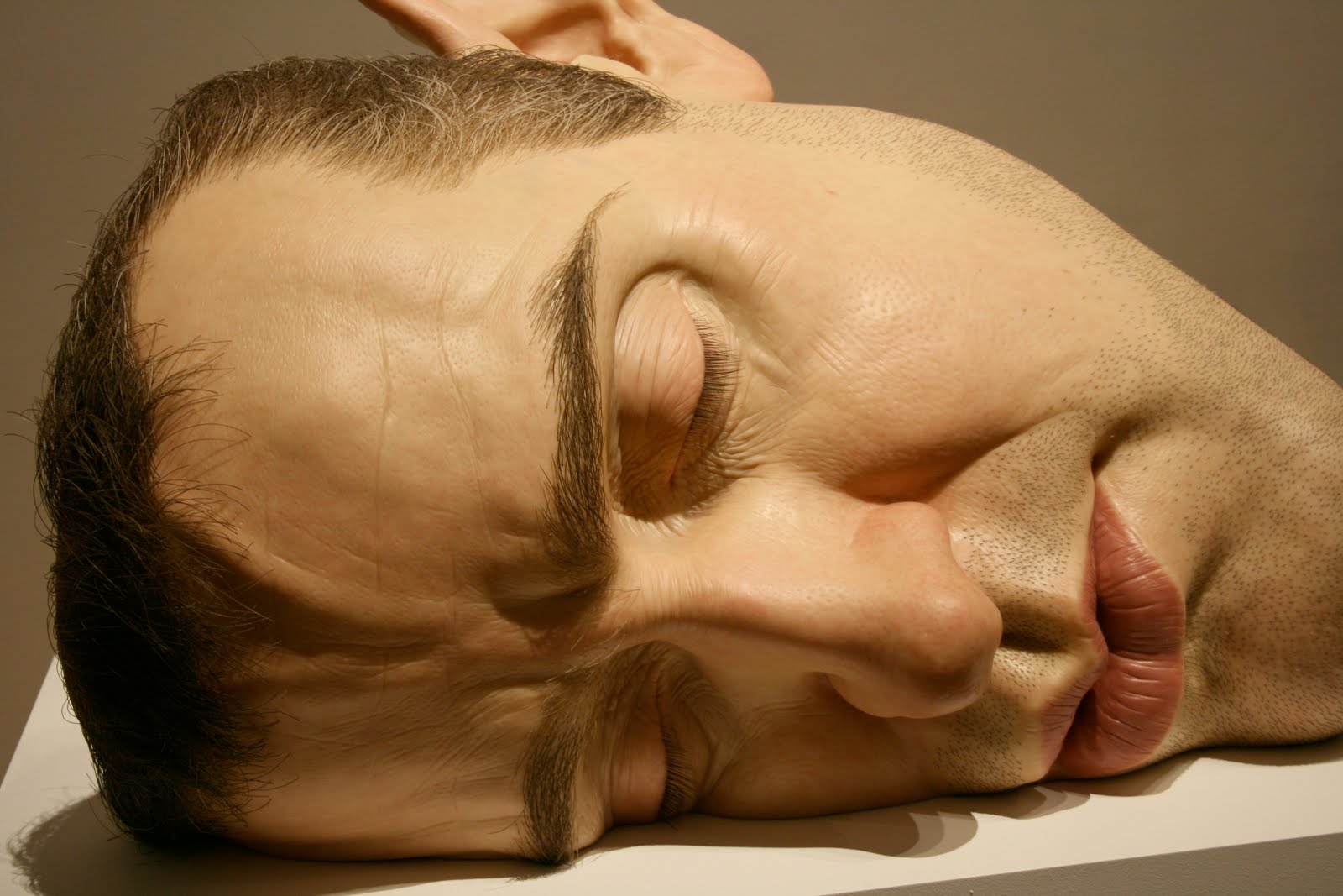 Реалистичные скульптуры Рона Мьюека
